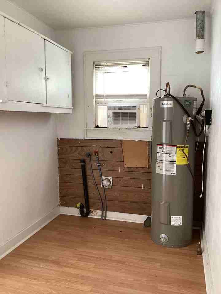 1117 W University Dr - Photo 7 of 13