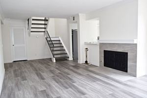 featured image of 8821 Via Andar