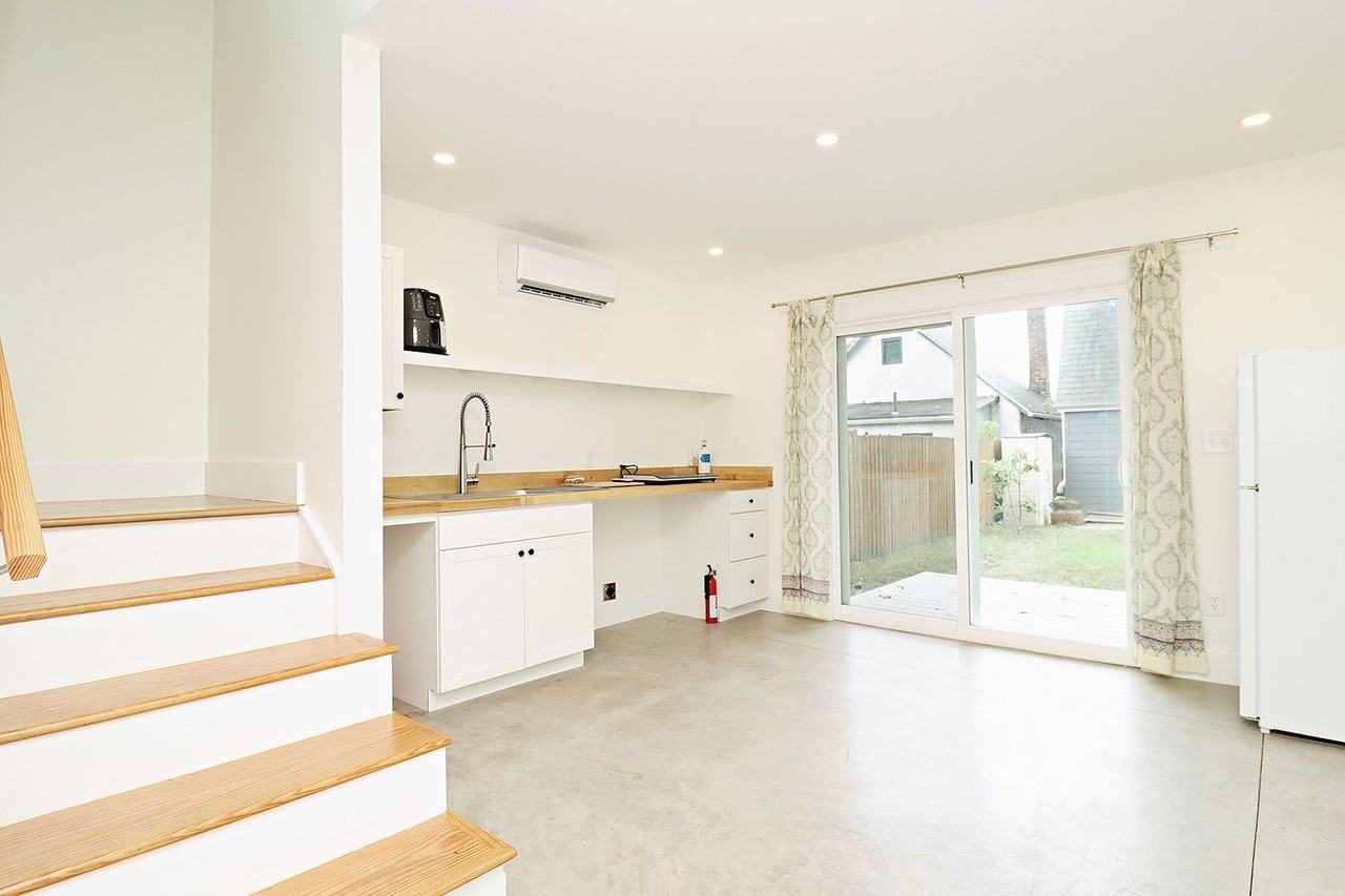 513 12th St Nw #B - Photo 7 of 13