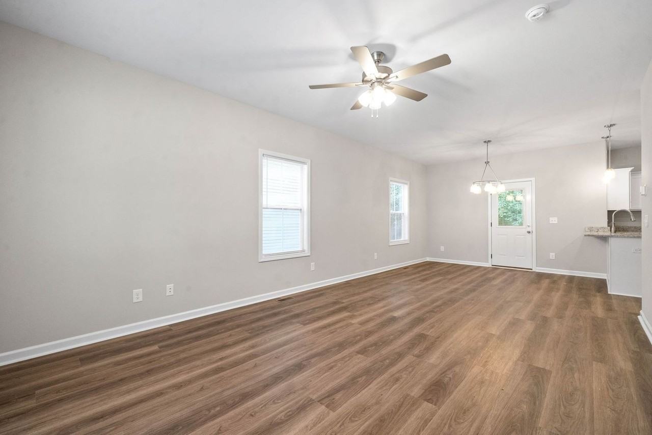 945 Cumberland Dr - Photo 5 of 27