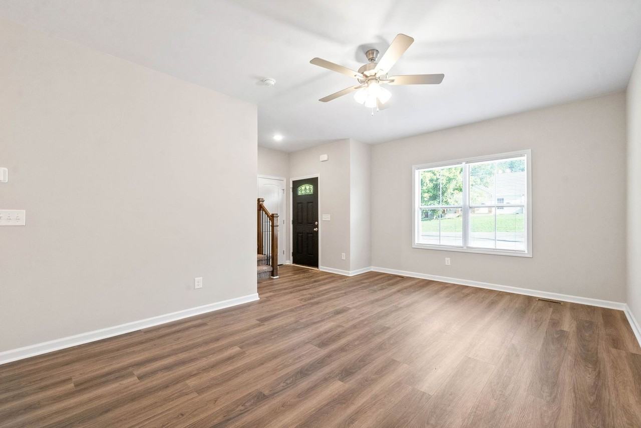 945 Cumberland Dr - Photo 7 of 27