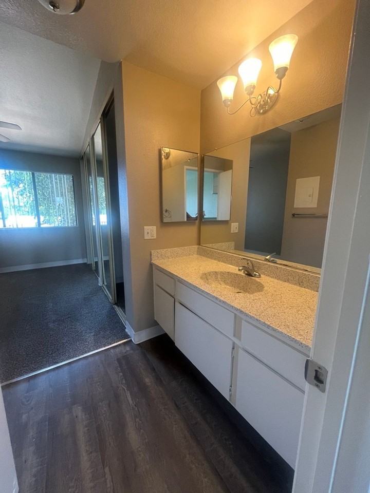 Park Yale Senior Apartments - Photo 7 of 7