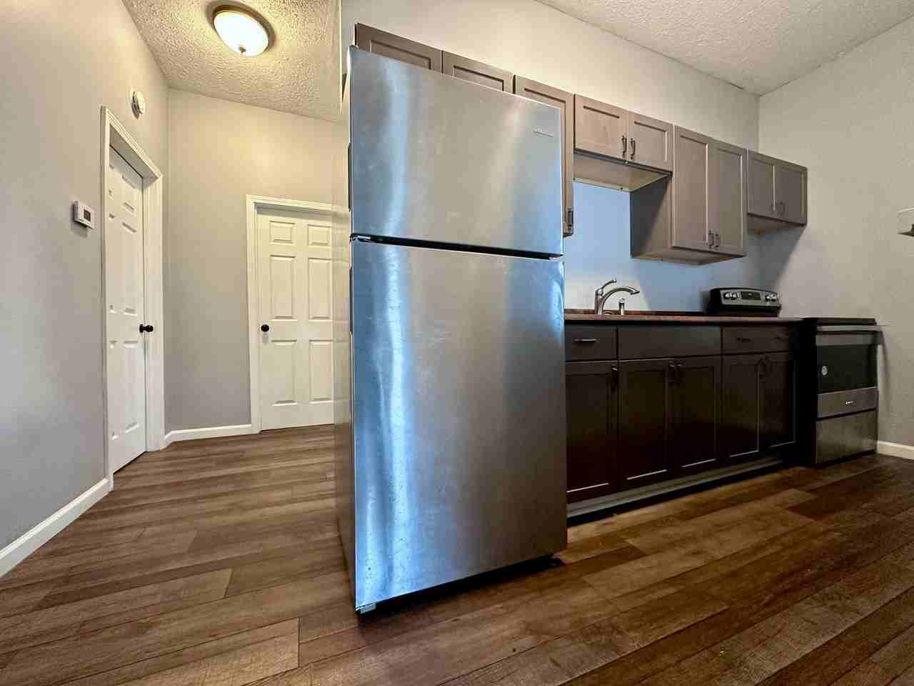 1512 S 7th St #1512 - Photo 5 of 12