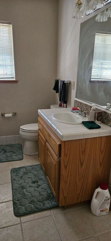 2454 Blitzen Rd - Photo 7 of 45
