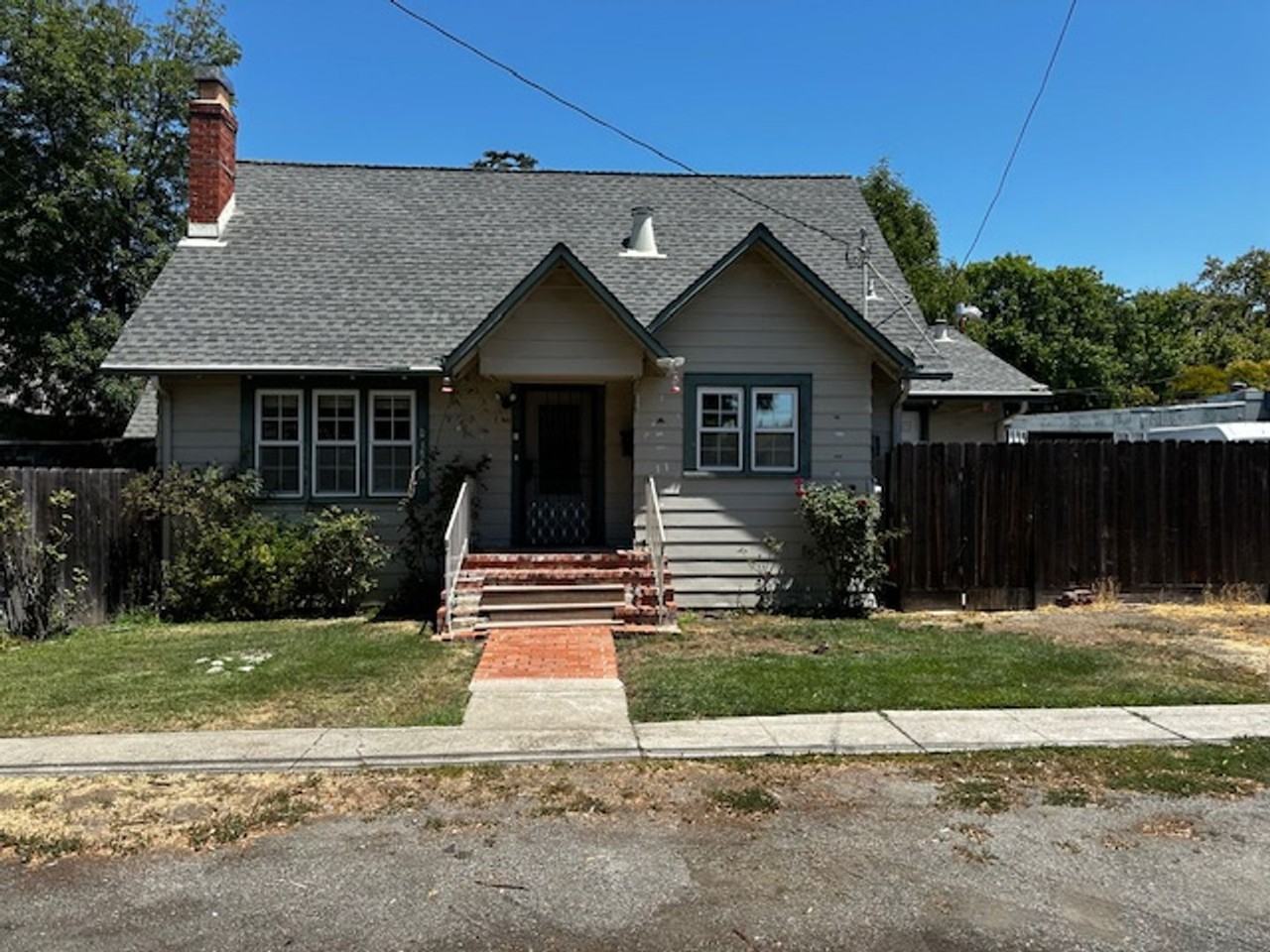 1946 N 3rd St - Photo 2 of 17