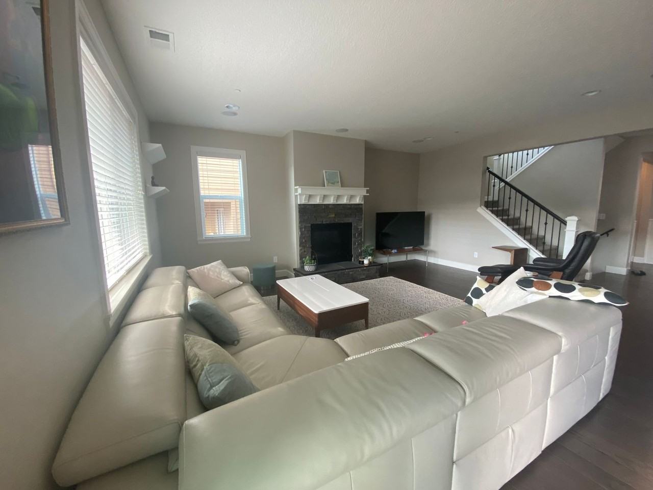 5744 Nw 131st Ave - Photo 6 of 30