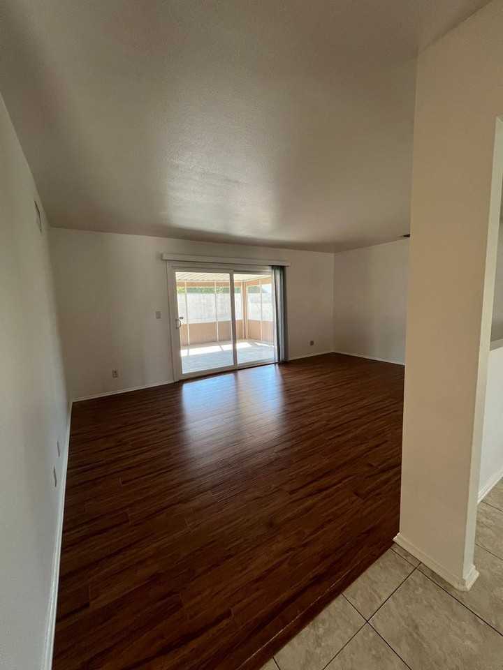 963 Talbert Ave - Photo 2 of 13
