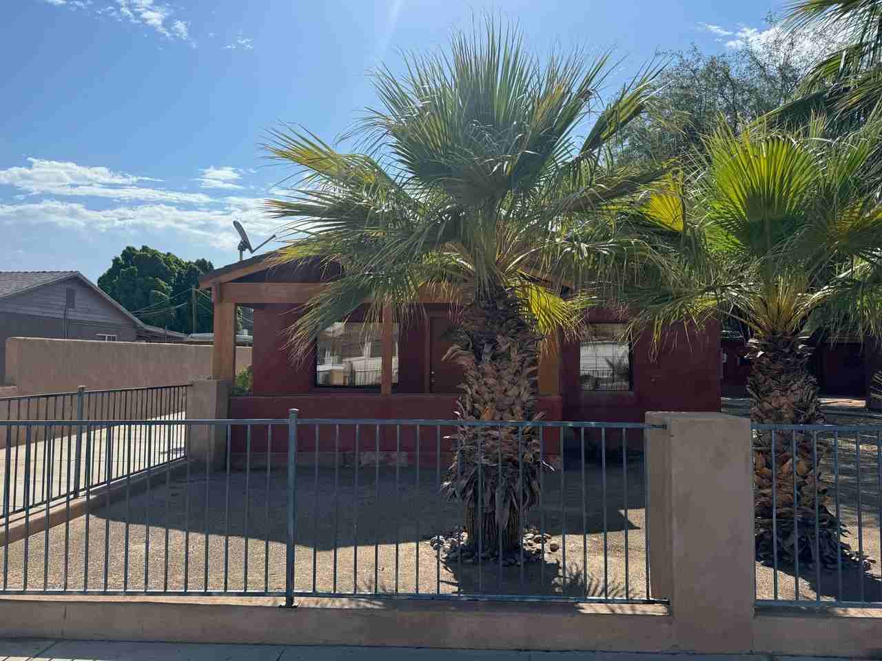 311 S Magnolia Ave - Photo 2 of 27