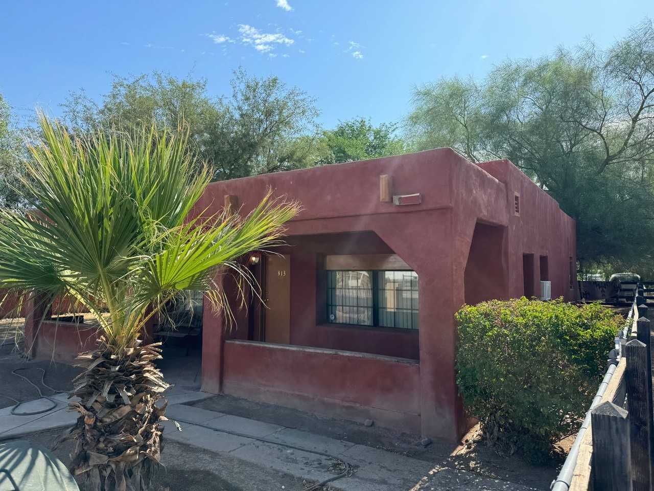 313 S Magnolia Ave - Photo 4 of 14