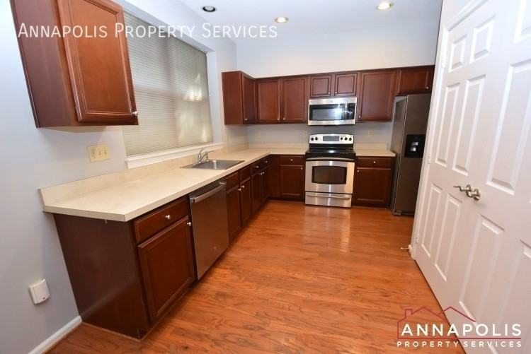 2505 Revere Ct - Photo 2 of 18
