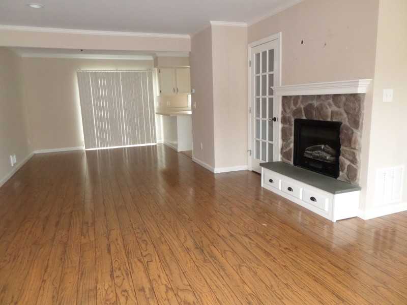 182 Dakota Dr - Photo 2 of 19