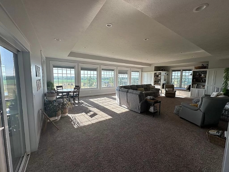 105 Sunset Dr - Photo 3 of 20