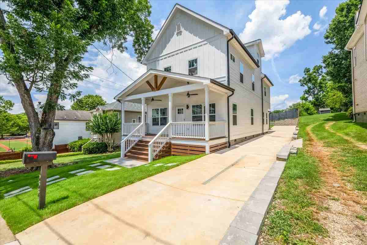 222 Bill Lucas Dr Se - Photo 2 of 41