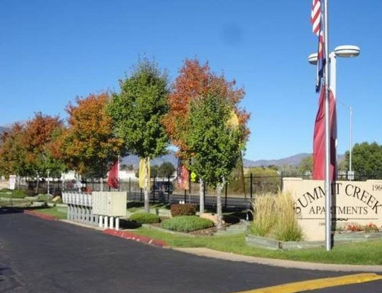 Summit Creek Apartments - Photo 4 of 46