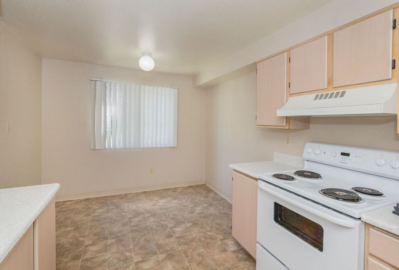 Summit Creek Apartments - Photo 2 of 42