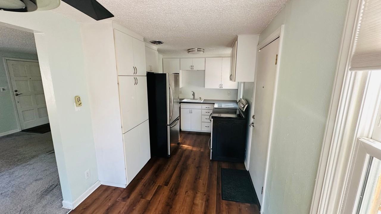 11443 71st Pl S - Photo 3 of 18