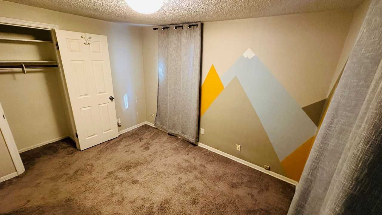 11443 71st Pl S - Photo 5 of 18