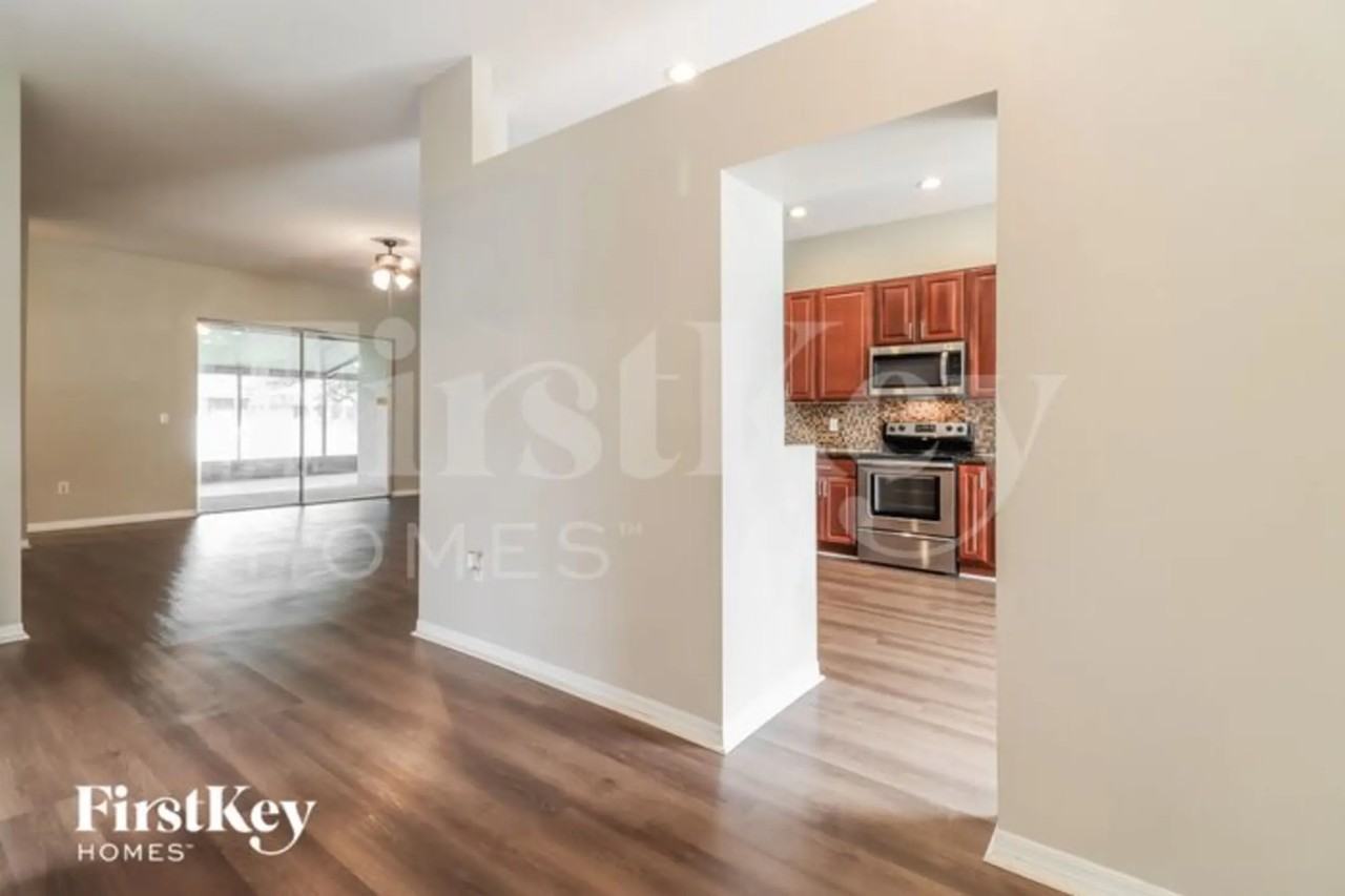 10451 Ashley Oaks Dr - Photo 3 of 15