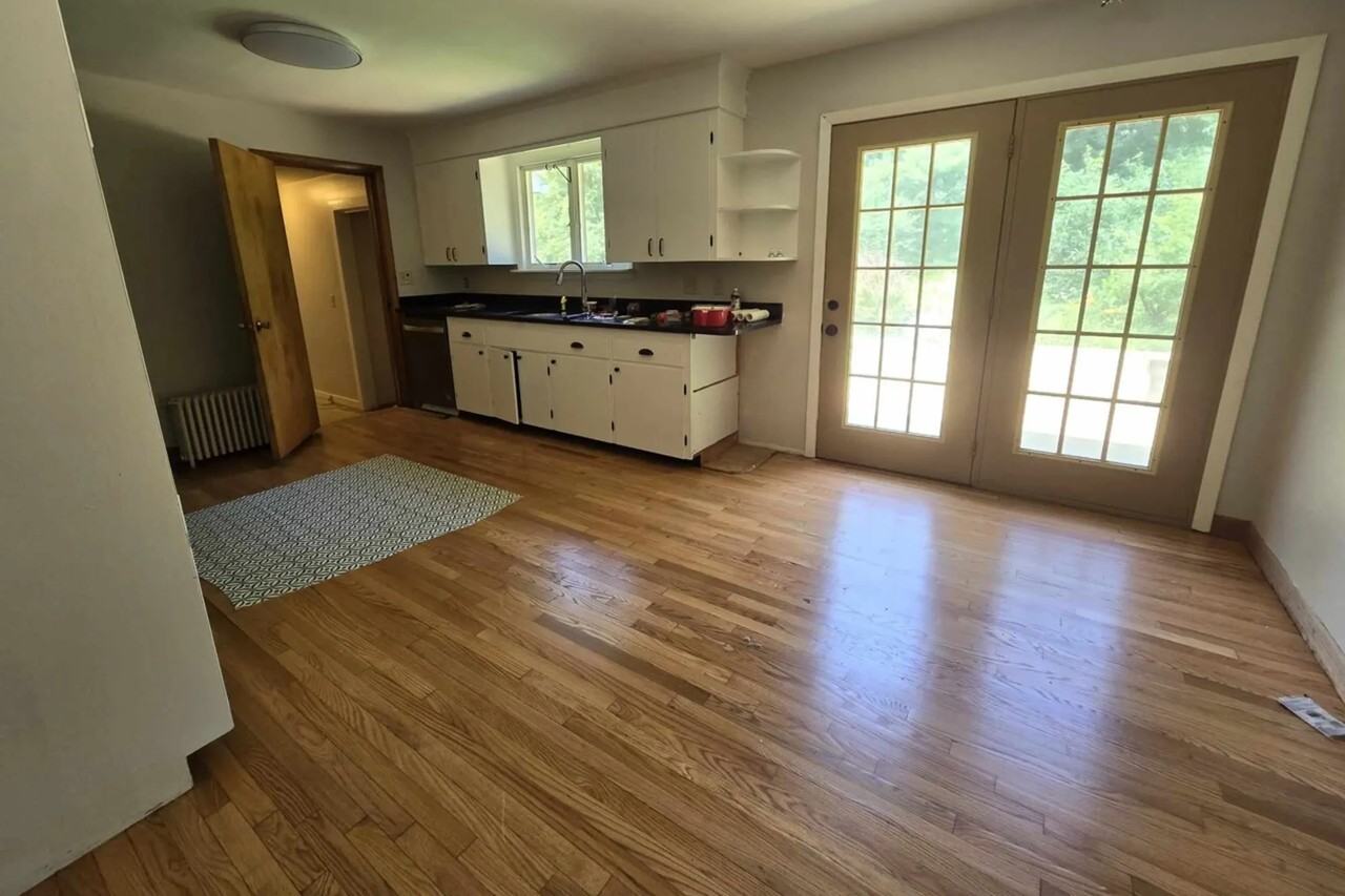 10 Richards Dr - Photo 3 of 12