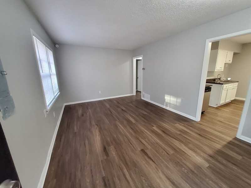 1431 Kimball Ave - Photo 3 of 13