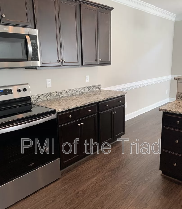 868 Silver Leaf Dr - Photo 6 of 21