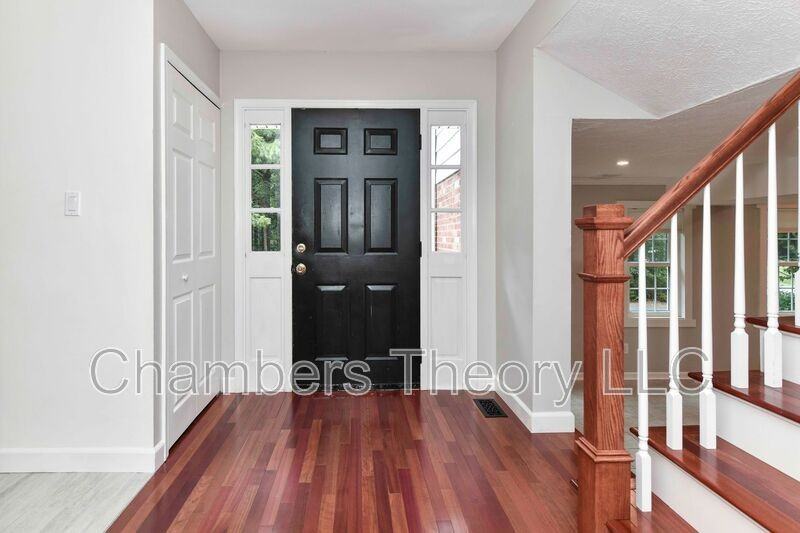 12231 Westwood Hills Dr - Photo 3 of 33