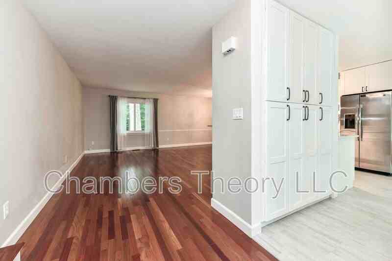12231 Westwood Hills Dr - Photo 4 of 33
