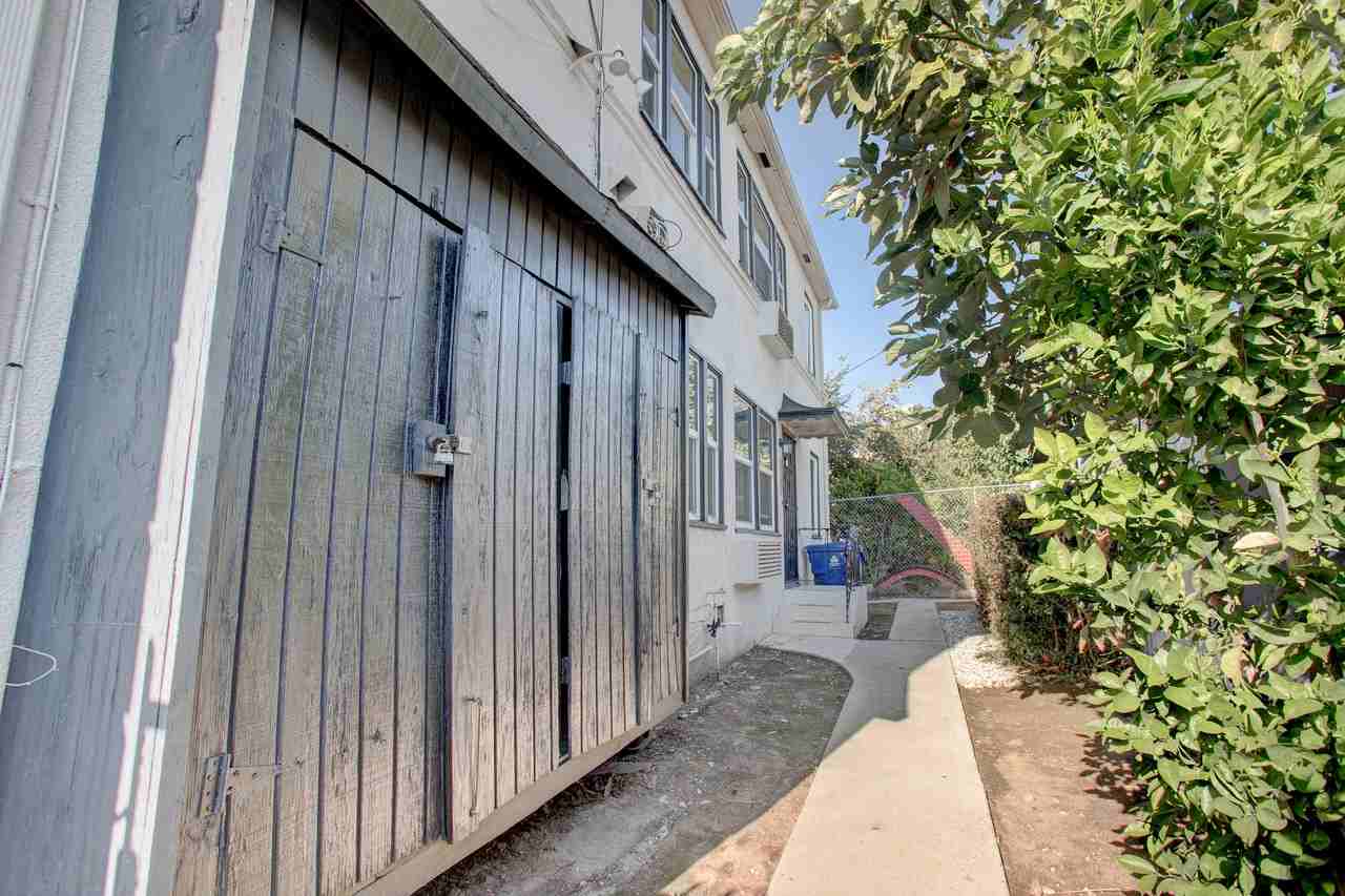 2925 San Marino St - Photo 2 of 34