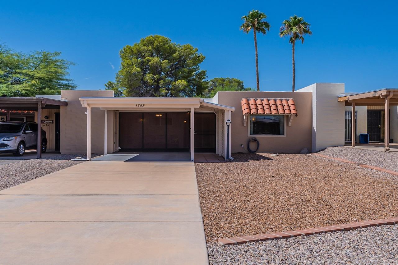 1388 S Desert Meadows Cir - Photo 2 of 50