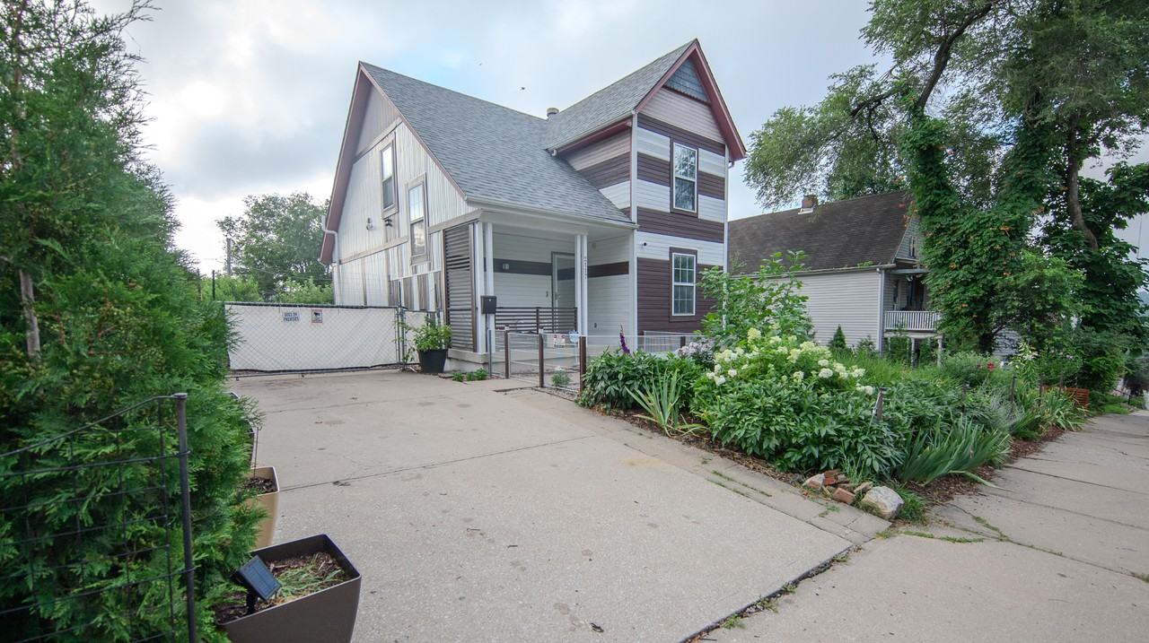 2117 Belleview Ave - Photo 2 of 34