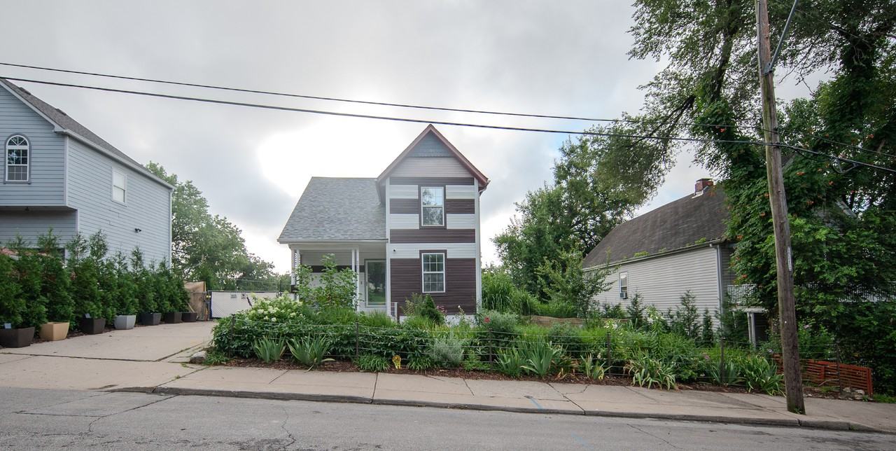 2117 Belleview Ave - Photo 3 of 34
