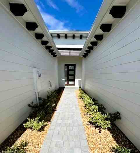 6470 Roseberry Ct - Photo 2 of 29