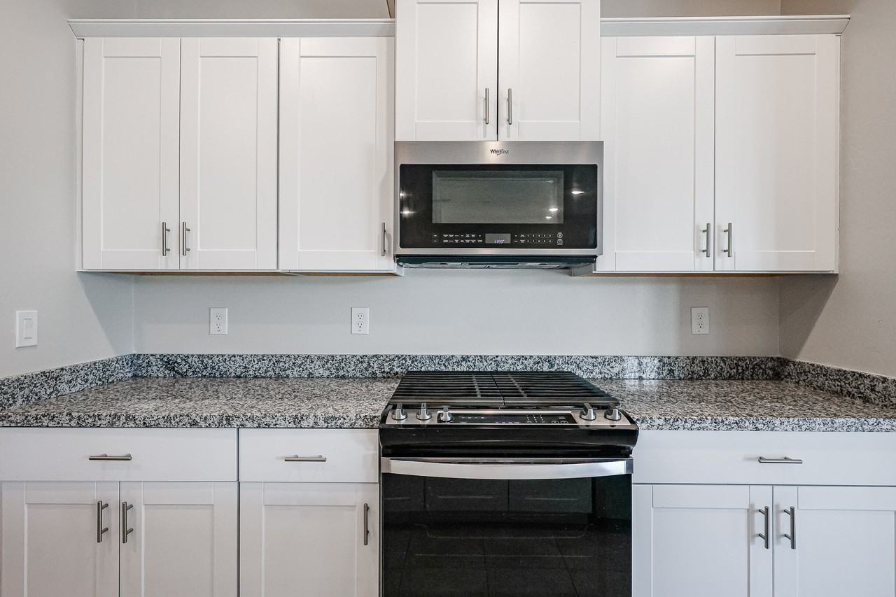 41615 W Cathedral Rock Pass - Photo 4 of 30