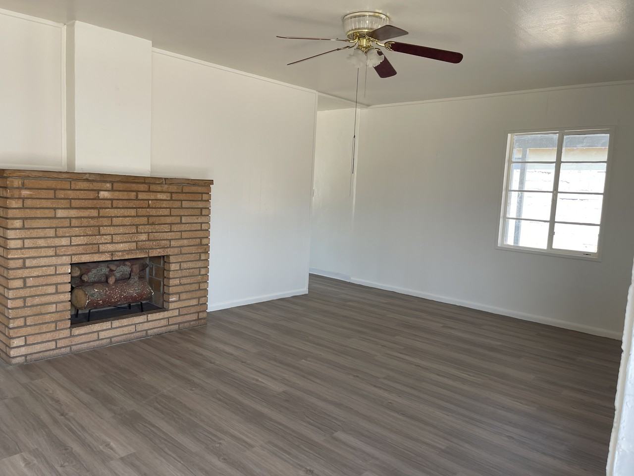 916 W Piedmont Rd - Photo 3 of 12