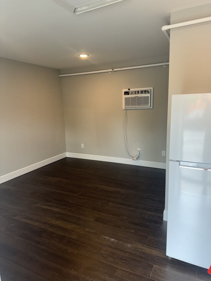 5346 Ringgold Rd - Photo 2 of 3