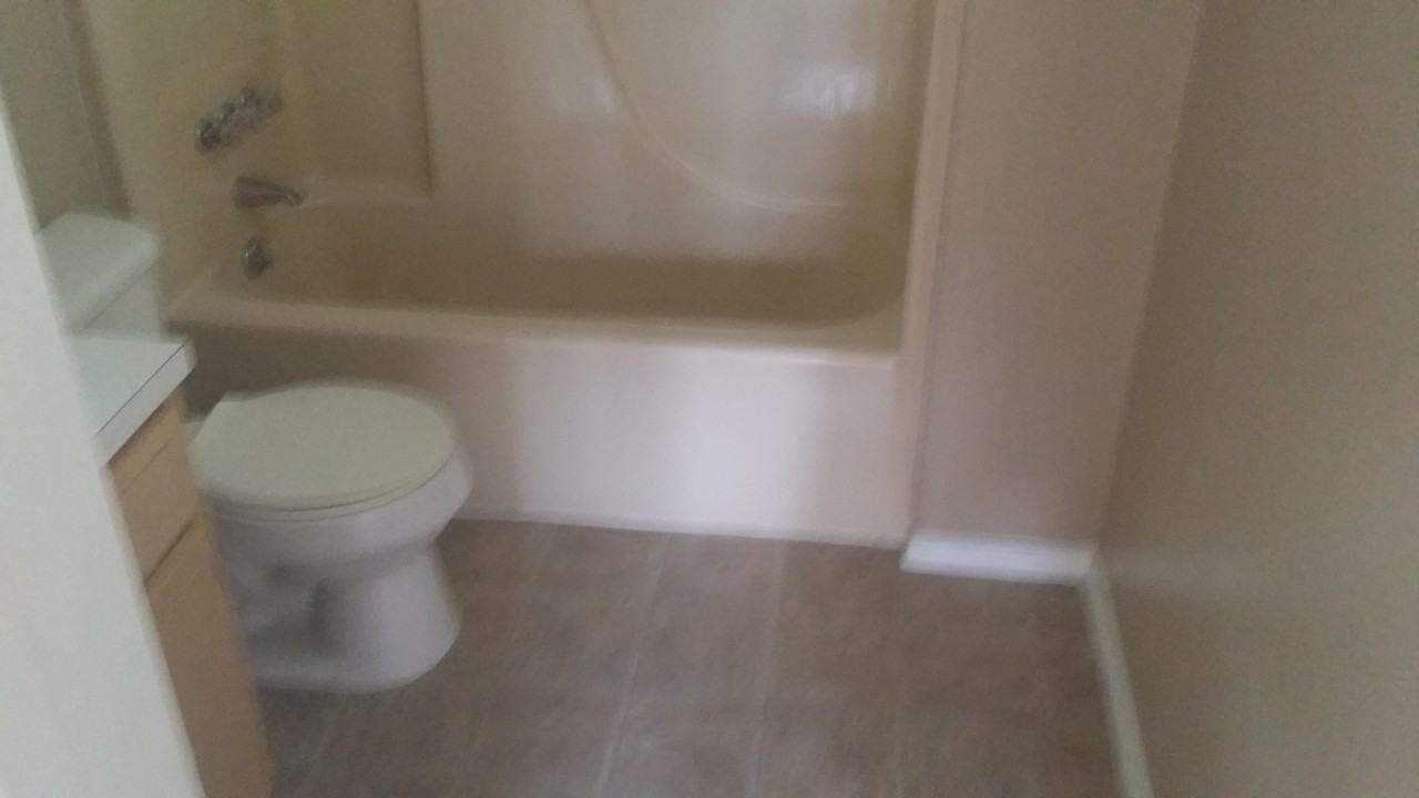 3029 Yorktown Cir - Photo 3 of 21