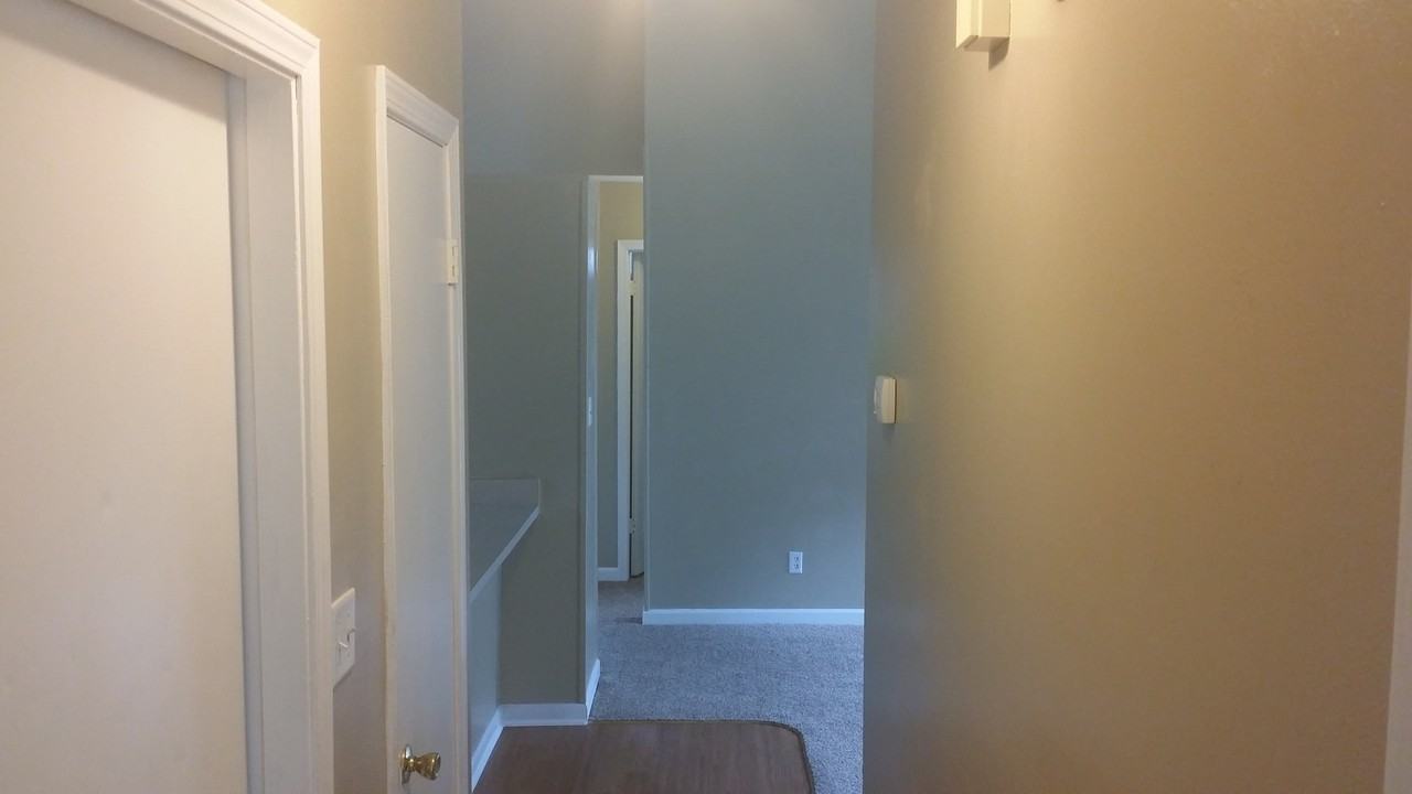 3029 Yorktown Cir - Photo 6 of 21