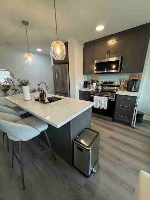 Keele St & Falstaff Ave