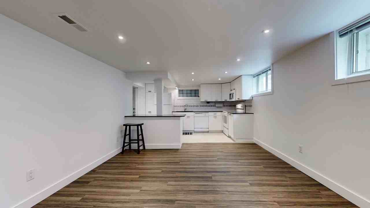 341 Dawes Rd - Photo 2 of 12