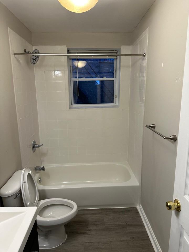 222 N Liberty St #3 - Photo 3 of 23