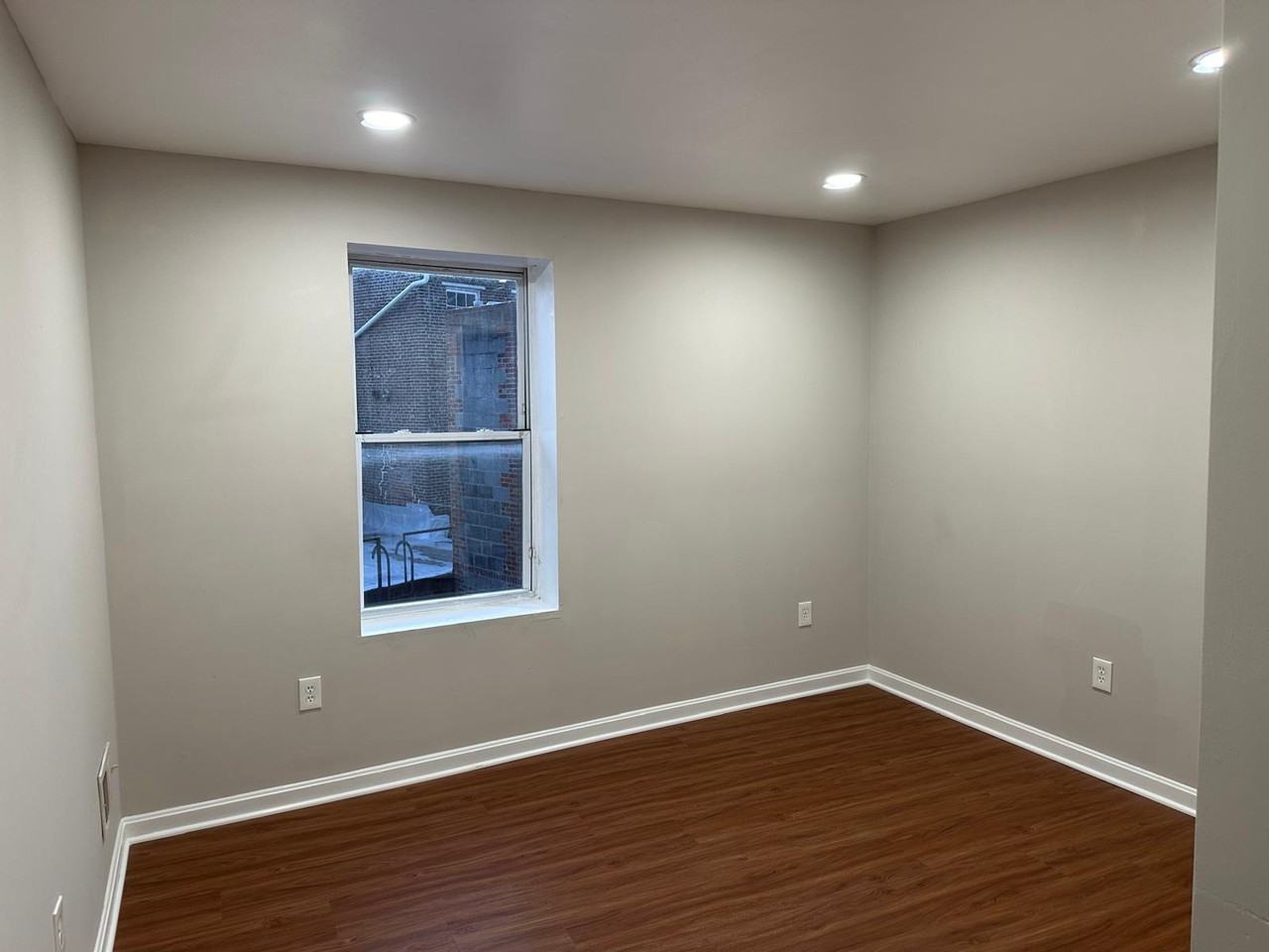 222 N Liberty St #3 - Photo 6 of 23