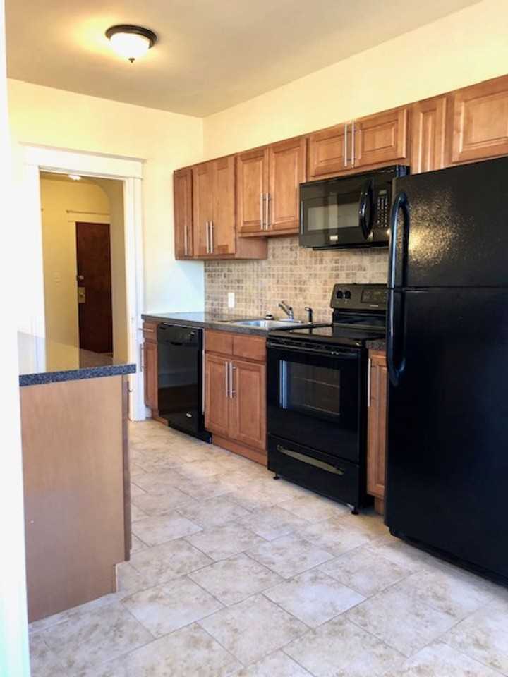 Ridley Manor - Photo 4 of 17