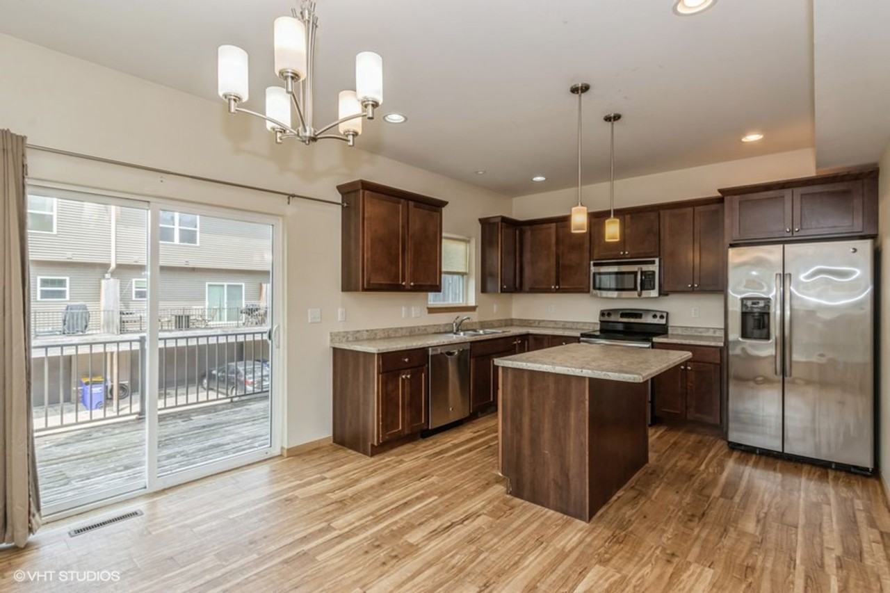 901 Scott Park Dr - Photo 6 of 27