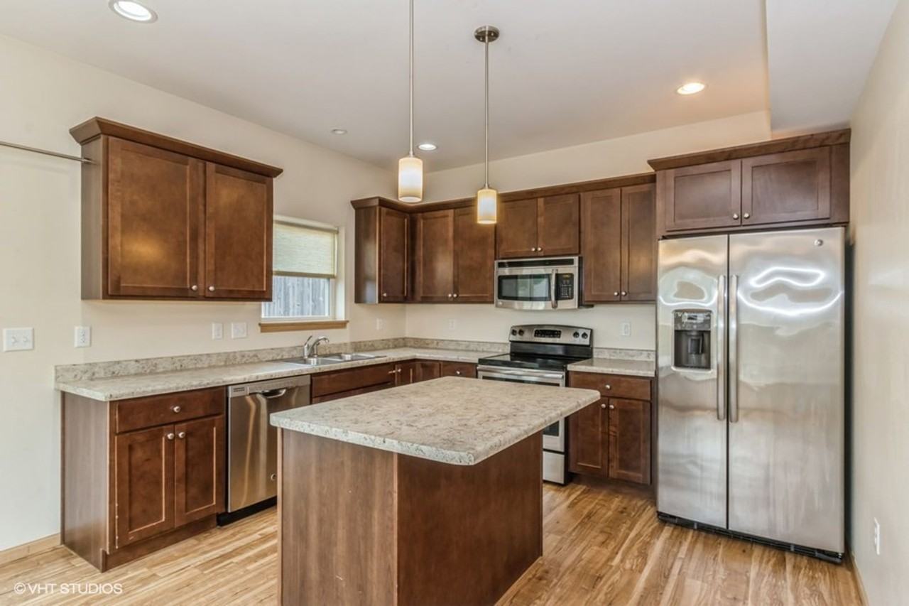 901 Scott Park Dr - Photo 7 of 27