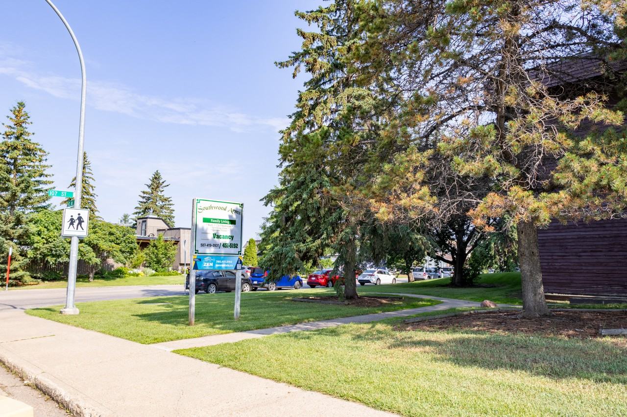 Southwood Arms - Photo 3 of 22