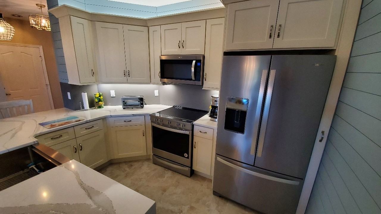436 Bouchelle Dr #202 - Photo 3 of 15