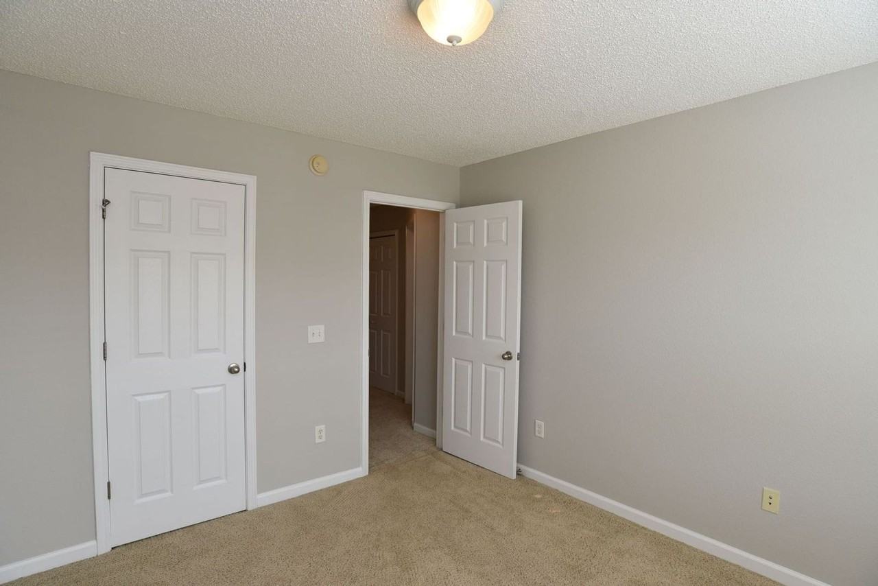 1020 Canyon Oak Loop - Photo 2 of 16