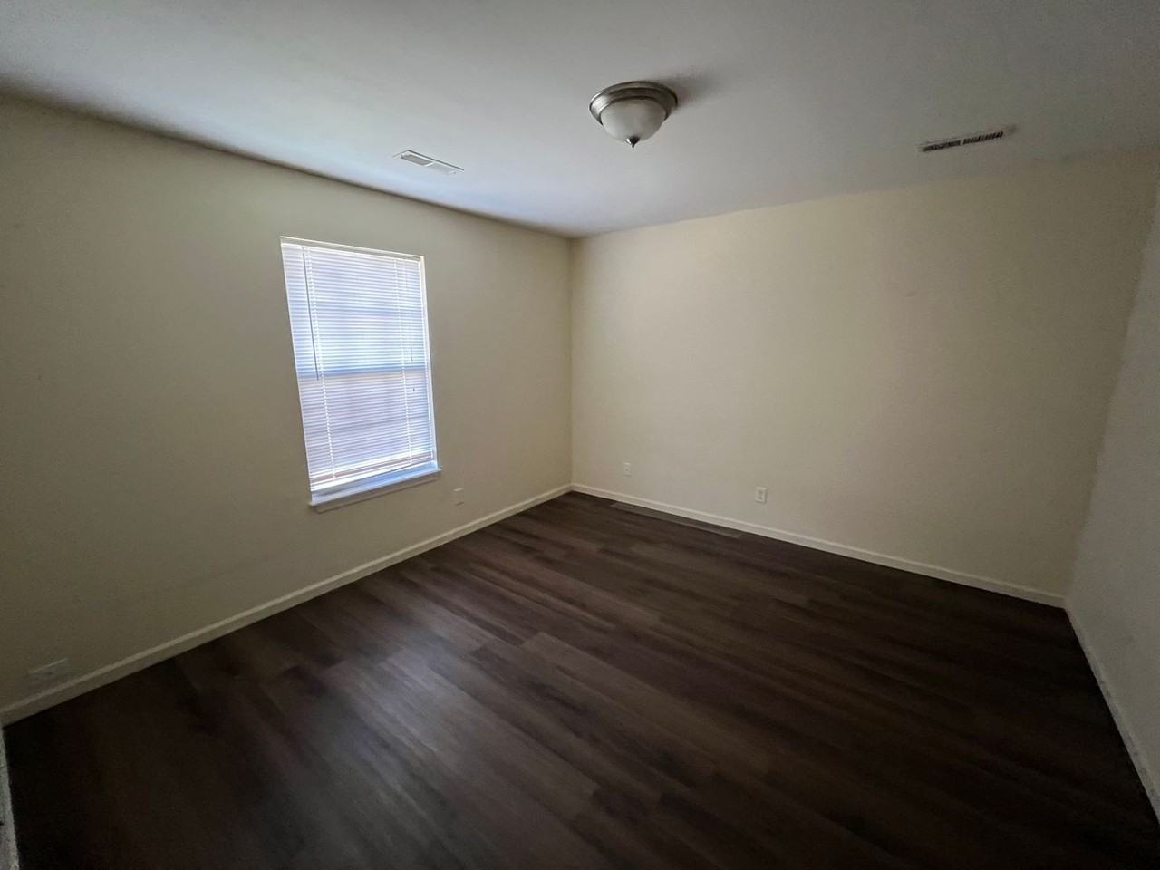 7595-MF2-E4 - Photo 3 of 5