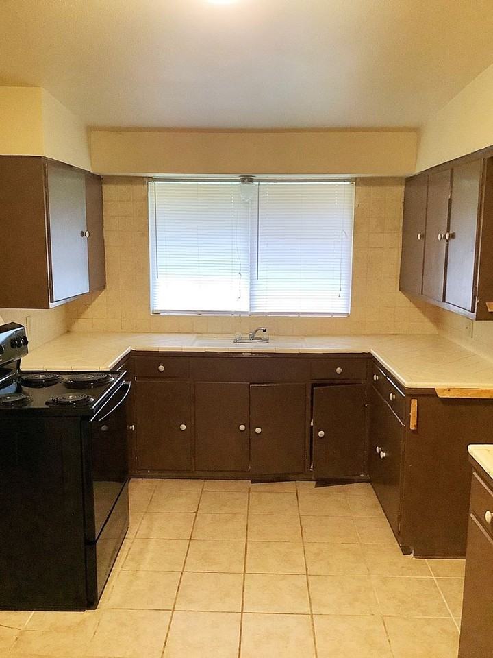 602 Olive St - Photo 3 of 7