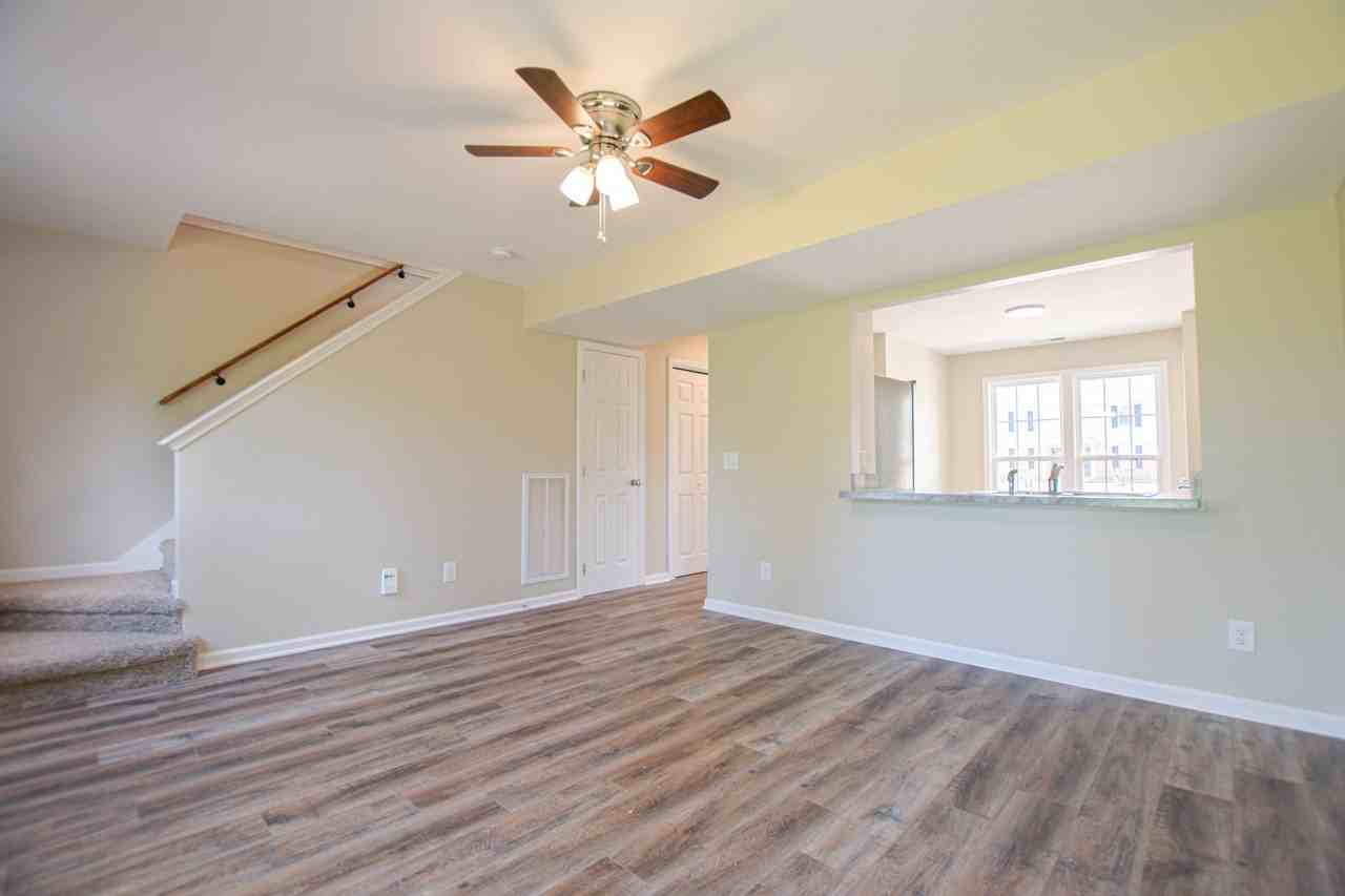 2066 Tynewood Dr - Photo 2 of 15